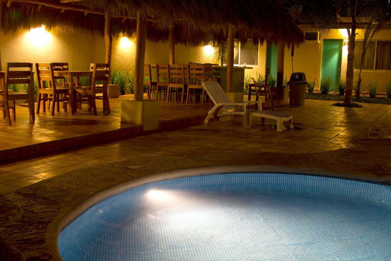 Bungalows Las Arenas San Patricio - Melaque Exterior foto